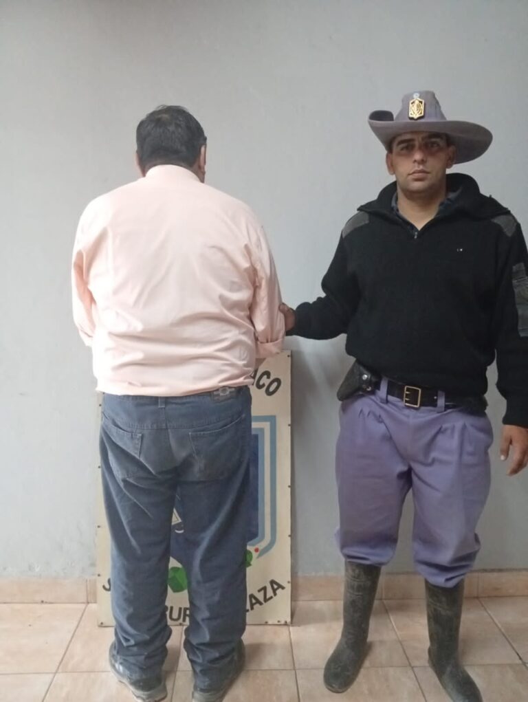 MEGAOPERATIVO RURAL EN EL INTERIOR: SECUESTRAN 62 ANIMALES, ARMAS Y DETIENEN A UN HOMBRE