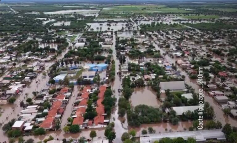 CASTELLI BAJO AGUA: ACTIVARON UNA BOMBA SOBRE LA RUTA 95 PARA EVITAR UN COLAPSO MAYOR