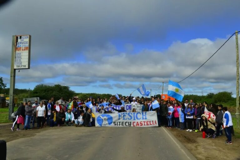 Docentes cruzaron con dureza a Zdero: “Con metáforas no se paga el alquiler ni se llena la heladera”