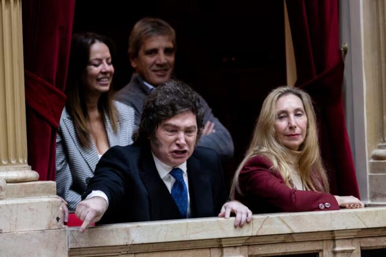 MILEI VOLVIÓ A CARGAR CONTRA LA PRENSA: “PERIODISTAS DE MIERDA”