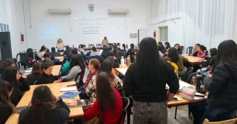 MÁS DE 200 ESTUDIANTES YA REALIZAN PRÁCTICAS PRESENCIALES DE TECNICATURAS SUPERIORES EN PRESIDENCIA DE LA PLAZA