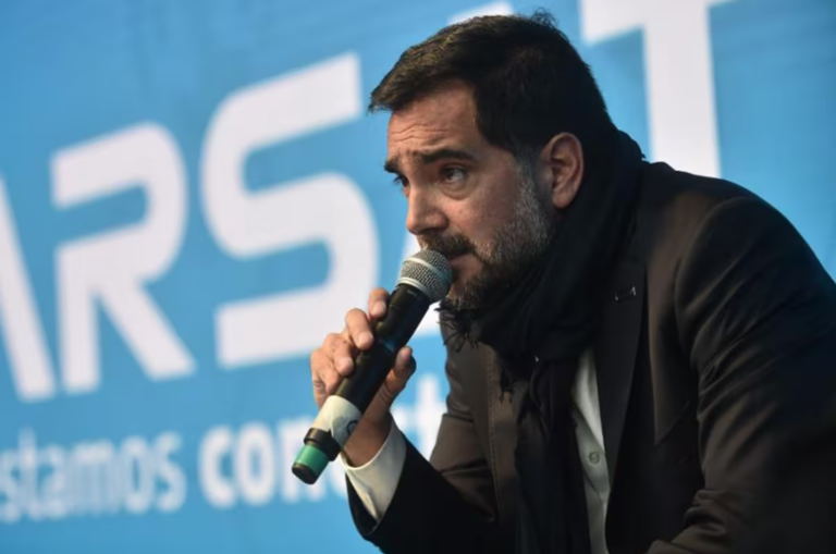 Escándalo en el Gobierno: detuvieron a un exfuncionario de Milei con más de US$ 2,4 millones y drogas