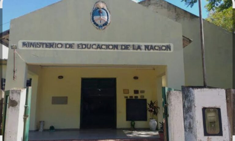 ALERTA EN UNA ESCUELA DEL CHACO: ACTIVARON EL PROTOCOLO DE SEGURIDAD POR UNA AMENAZA DE “TIROTEO”
