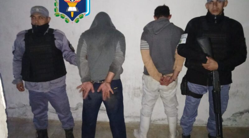 Presidencia de la Plaza: demoraron a dos hombres por provocar desorden y secuestraron un cuchillo