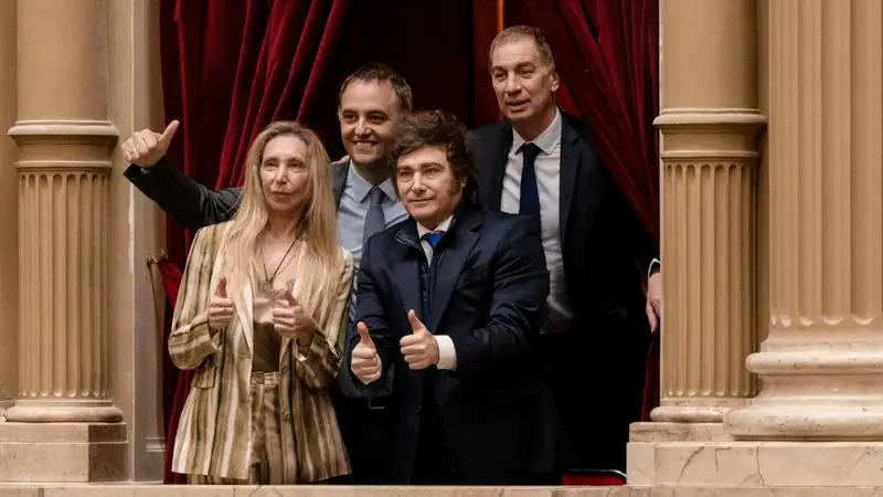 Fin para Adorni: Milei lo desplaza de la Jefatura de Gabinete en medio de la crisis política y judicial