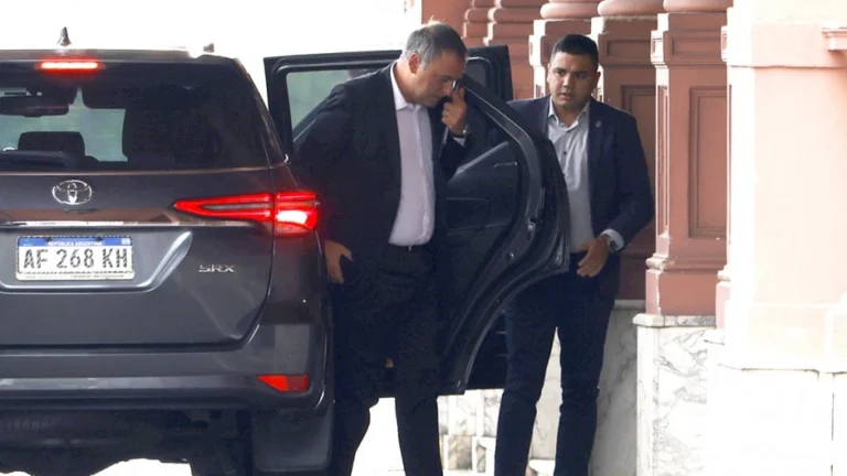 INVESTIGAN MOVIMIENTOS FINANCIEROS DE ADORNI Y EL CASO PODRÍA SALPICAR A MILEI POR EL ESCÁNDALO LIBRA