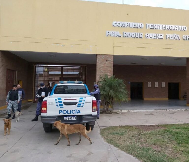 Sáenz Peña: murió un interno tras ser operado de urgencia luego de introducirse un teléfono celular en el recto
