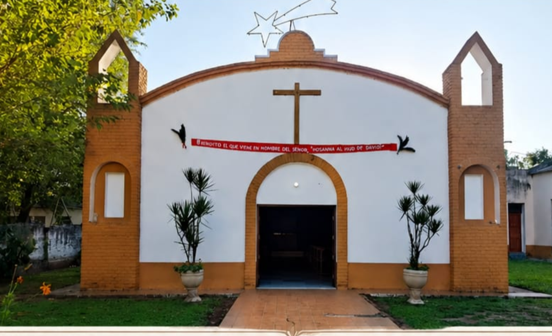 COLONIA ELISA: VANDALIZARON LA CAPILLA SANTA ROSA DE LIMA Y ROBARON PARTES DE DOS AIRES ACONDICIONADOS