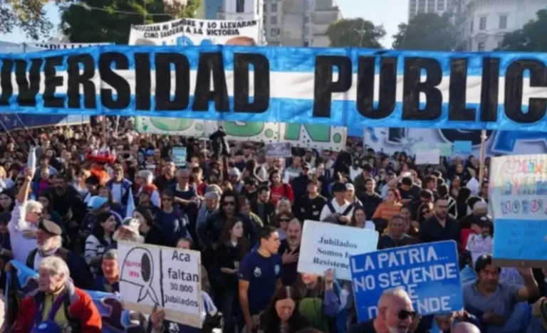 La Corte Suprema rechazó un recurso de Milei y obliga al Gobierno a cumplir con la Ley de Financiamiento Universitario