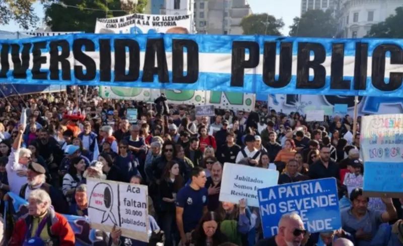 La Corte Suprema rechazó un recurso de Milei y obliga al Gobierno a cumplir con la Ley de Financiamiento Universitario