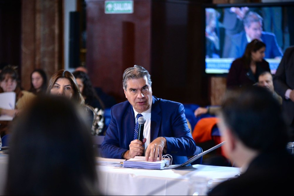 Capitanich exige explicaciones por un decreto que habilita endeudamiento por USD 5.000 millones