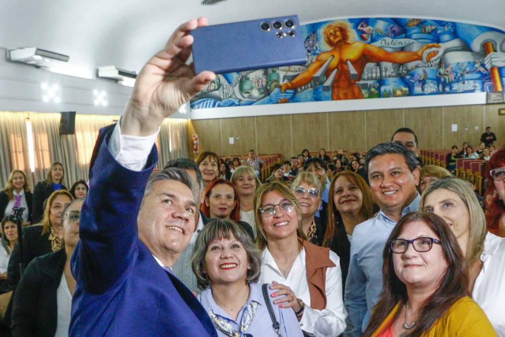 ZDERO DIO MARCHA ATRÁS CON EL TOPE A LOS POSTÍTULOS DOCENTES, PERO CRECE LA INCERTIDUMBRE EN EL SECTOR