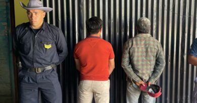 Colonia Elisa: detuvieron a dos hombres acusados de robar y adulterar la identificación de 13 chivos