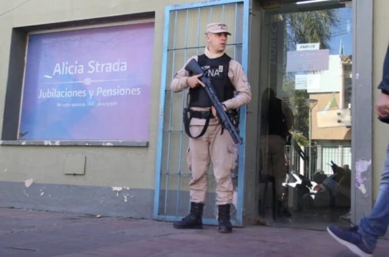Procesan a una contadora chaqueña por una presunta red de jubilaciones fraudulentas y embargan sus bienes por $25 millones