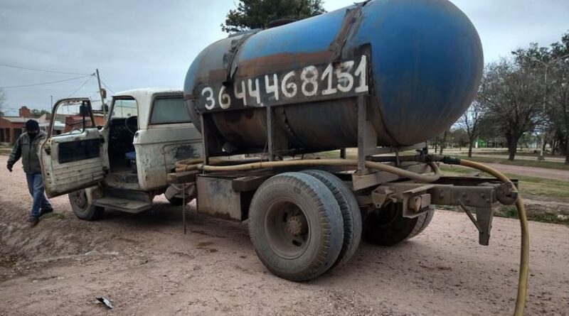 Sáenz Peña: familias llegan a pagar hasta $80.000 por un camión cisterna ante la falta de agua