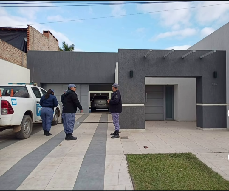 Conmoción en General San Martín: investigan la muerte de un hombre tras un disparo de arma de fuego