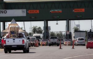 Privatización de rutas: desvincularon a 150 trabajadores de peajes y anticipan cambios en el puente Chaco-Corrientes