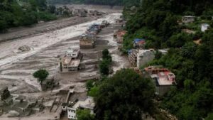 Tragedia en Nepal: inundaciones y aludes dejan al menos 95 muertos y cientos de desaparecidos