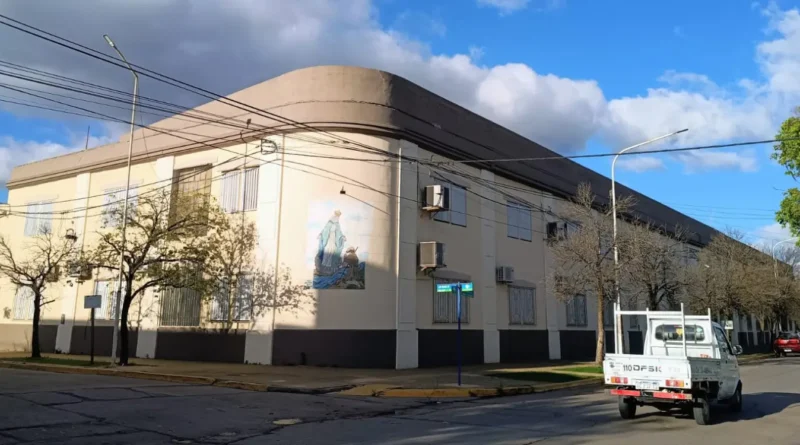 Por la falta de agua, varias escuelas suspendieron las clases presenciales en Sáenz Peña