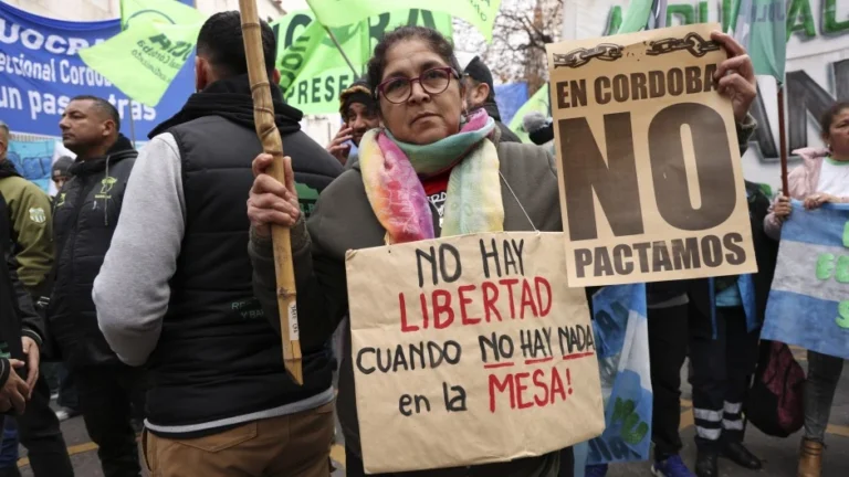 Alerta por el bolsillo de la clase media: 7 de cada 10 cordobeses se quedan sin ingresos antes de fin de mes