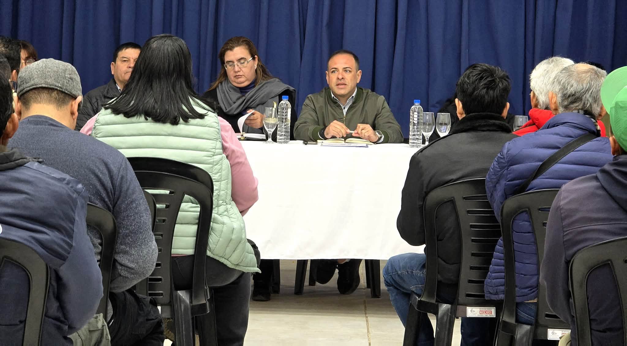 COLONIA ELISA: PEDRO MAIDANA ANUNCIÓ UN 15% DE AUMENTO SALARIAL Y NUEVOS PASES A PLANTA PARA MUNICIPALES