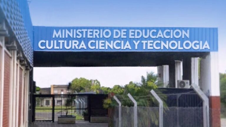 Docentes del Chaco denuncian una fuerte pérdida salarial: aseguran que la inflación acumuló 44,6% frente a solo 5% de aumento