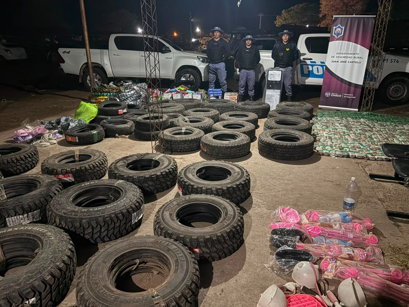 Golpe al contrabando en la Ruta 95: secuestraron 152 kilos de hoja de coca y más de 200 cubiertas cerca de Castelli