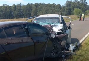 Tragedia en Corrientes: tres personas murieron tras un choque frontal sobre la Ruta Nacional 12