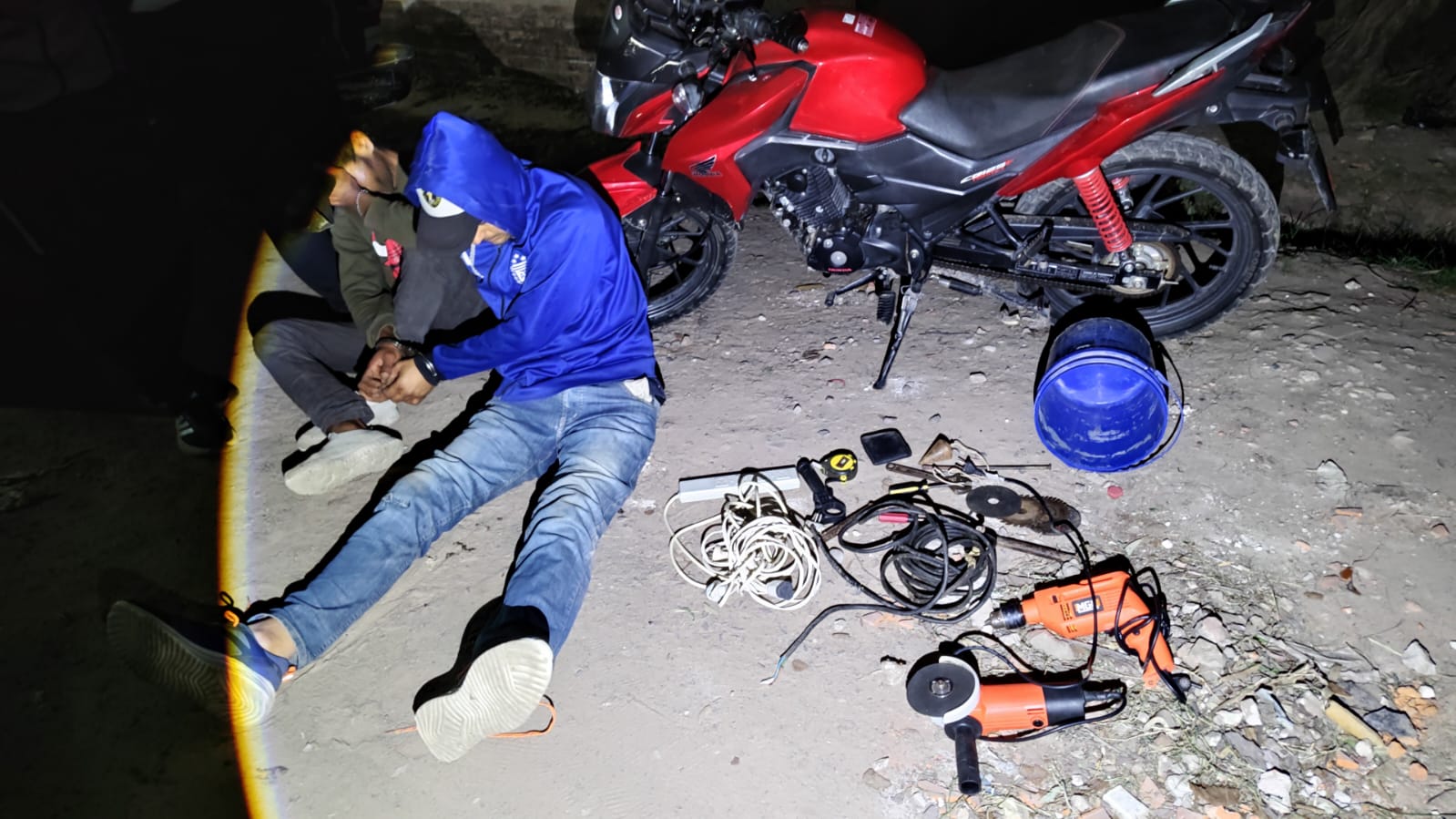 Colonia Elisa: recuperaron en Resistencia una motocicleta y herramientas robadas y localizaron al presunto autor