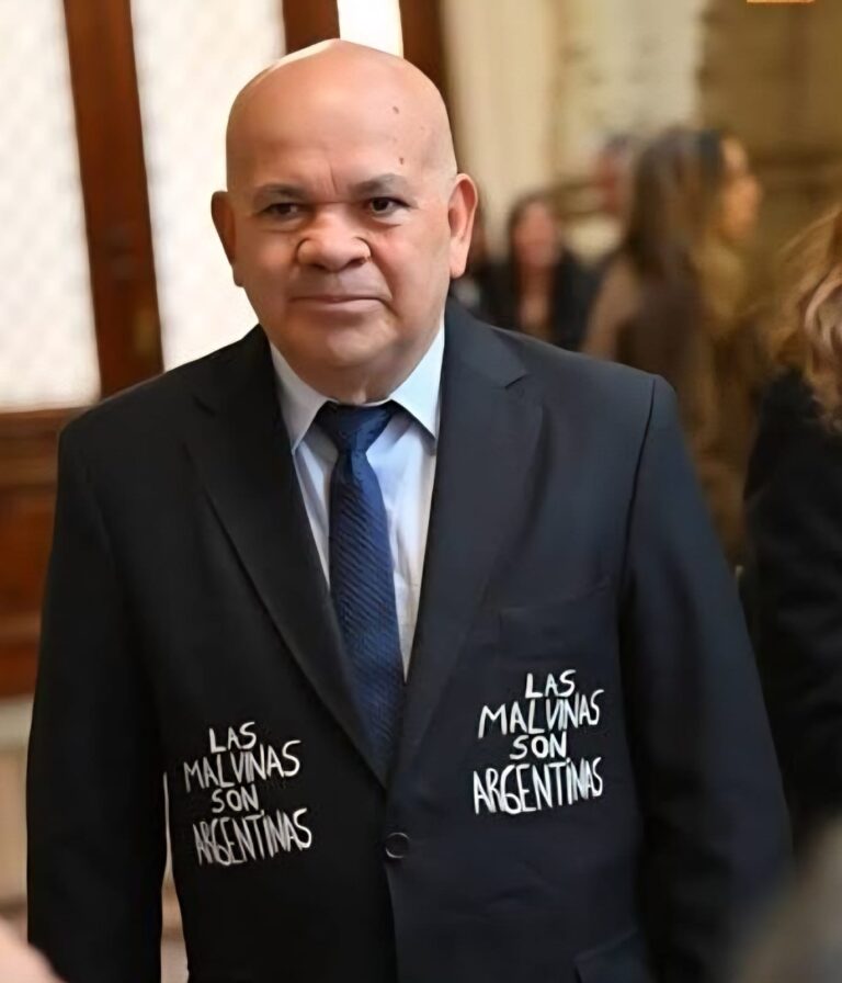 Aldo Leiva le respondió a Milei por Malvinas: “No queremos cambiar de patrón, queremos ser soberanos”